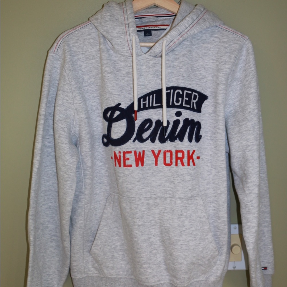 Vintage Tommy Hilfiger hoodie